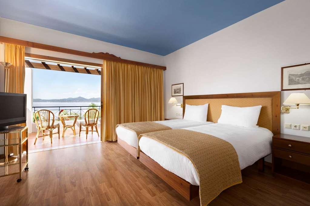 Ramada Loutraki Poseidon Resort חדר תמונה