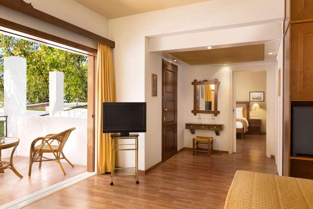 Ramada Loutraki Poseidon Resort חדר תמונה