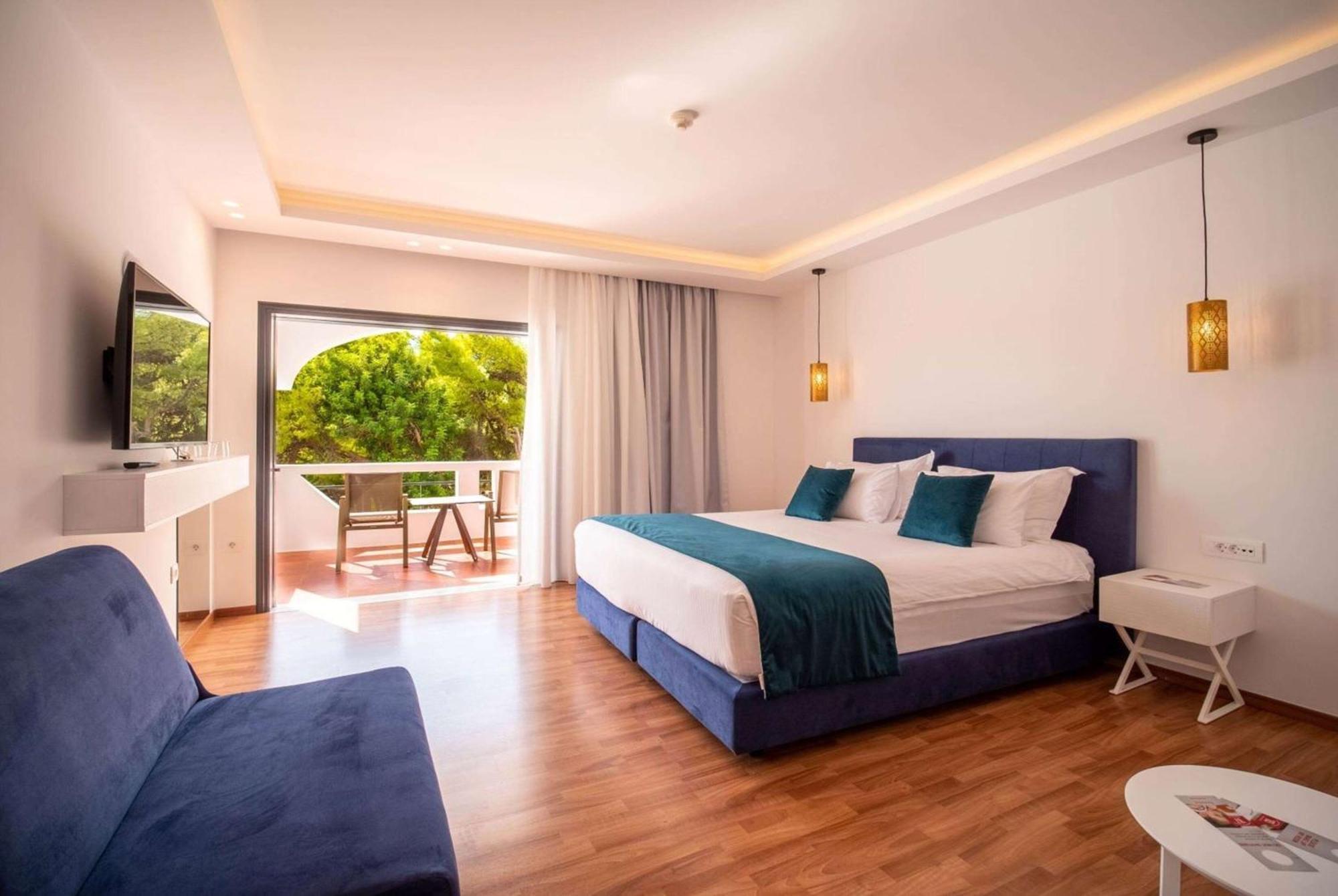Ramada Loutraki Poseidon Resort מראה חיצוני תמונה